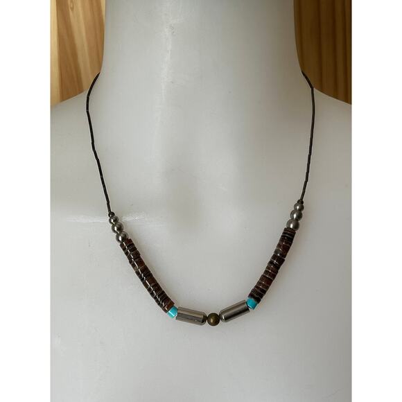 Vintage Turquoise and Shell Necklace, Vintage 1980s Necklace - Picture 2 of 5